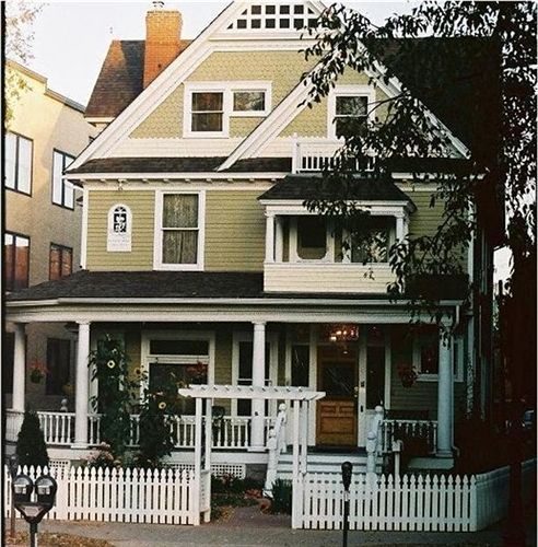 Crescent Lily Inn Colorado Springs Exterior photo